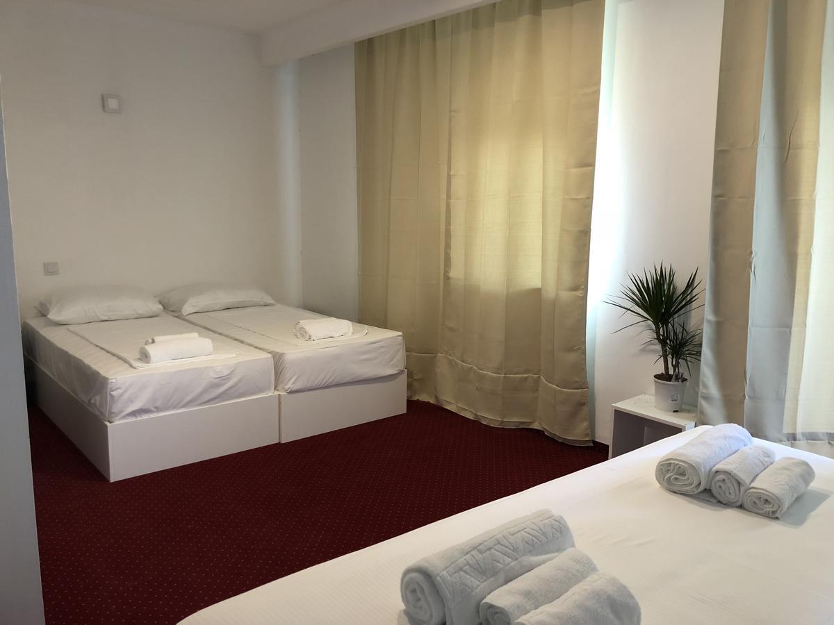 Hotel Park Crikvenica Esterno foto