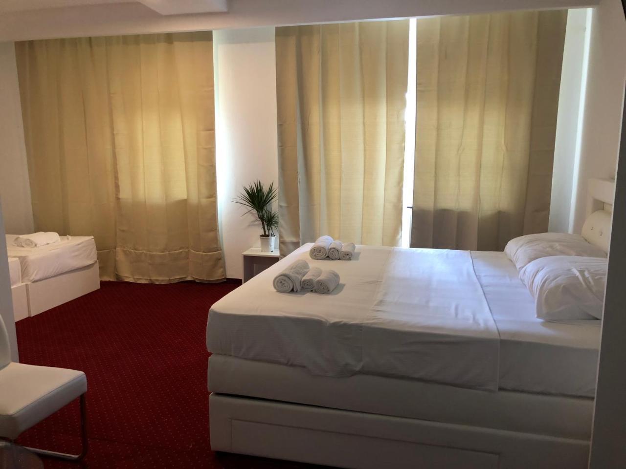 Hotel Park Crikvenica Esterno foto