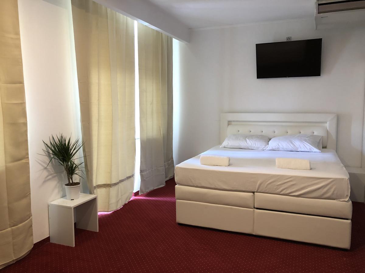Hotel Park Crikvenica Esterno foto